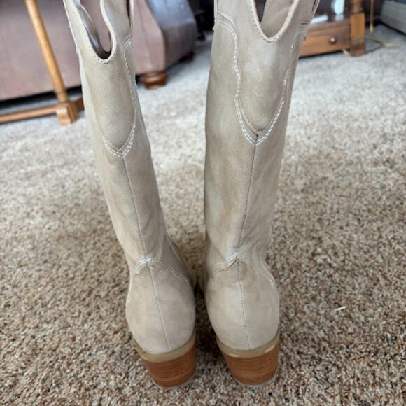 Billini Urson Boots - Picture 2 of 4